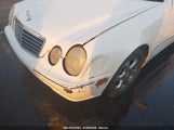 MERCEDES-BENZ E 320 SPECIAL EDITION WDBJF65J72B****** снимка