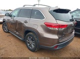 TOYOTA HIGHLANDER XLE 5TDJZRFH1JS876490 снимка