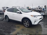 TOYOTA RAV4 XLE JTMRFREV2HD212188 снимка