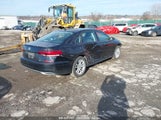 VOLKSWAGEN PASSAT 2.0T S 1VWAA7A30MC008054 снимка