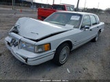 LINCOLN TOWN CAR SIGNATURE/JACK NICKLAUS 1LNLM82WXPY****** fotografie