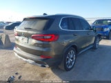 BMW X5 SDRIVE40I 5UXCR4C02P9S02333 photo