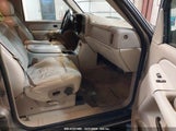 CHEVROLET TAHOE LS 1GNEC13T01J****** снимка