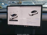 TESLA MODEL 3 LONG RANGE DUAL MOTOR ALL-WHEEL DRIVE 5YJ3E1EB8NF183736 снимка