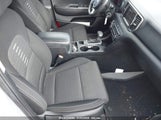 KIA SPORTAGE LX KNDPMCAC8K7605956 снимка