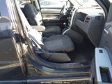 JEEP PATRIOT SPORT 1J8FF28W88D****** снимка