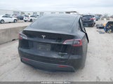 TESLA MODEL Y LONG RANGE DUAL MOTOR ALL-WHEEL DRIVE 7SAYGDEE6NA004556 fotografie