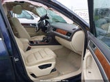 VOLKSWAGEN TOUAREG TDI LUX WVGEK9BP1CD009751 fotografie