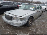 LINCOLN TOWN CAR CARTIER 1LNLM83W7VY****** photo
