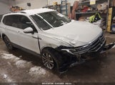 VOLKSWAGEN TIGUAN 2.0T S 3VVRB7AX1RM050617 photo