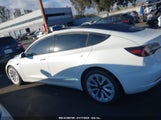 TESLA MODEL 3 LONG RANGE DUAL MOTOR ALL-WHEEL DRIVE 5YJ3E1EB5MF936573 fotografie