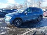 VOLKSWAGEN TIGUAN 2.0T SE/2.0T SE R-LINE BLACK/2.0T SEL 3VV2B7AX7LM142016 photo