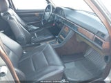MERCEDES-BENZ 560 SEL WDBCA39D2KA****** снимка