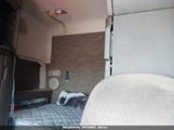 VOLVO VN VNL 4V4NC9EG4EN161943 снимка