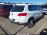 VOLKSWAGEN TIGUAN SE WVGAV7AX0GW596319 fotografie