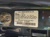 NISSAN MAXIMA GLE/GXE/SE JN1CA21D7WT****** снимка