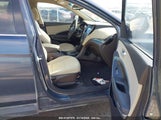 HYUNDAI SANTA FE SPORT 2.4L 5NMZU3LB2HH015928 снимка