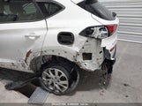 HYUNDAI TUCSON VALUE KM8J3CA47KU****** fotografie