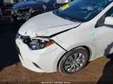 TOYOTA COROLLA LE 5YFBURHE6FP296027 снимка