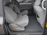 TOYOTA SIENNA LE V6 8 PASSENGER 5TDKK3DC3ES443532 fotografie