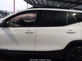 GMC TERRAIN FWD SLE 3GKALMEV0ML****** fotografie
