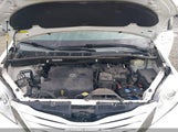 TOYOTA SIENNA LE 8 PASSENGER 5TDKK3DC0FS577223 снимка