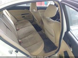 HONDA ACCORD 2.4 LX 1HGCP2F33BA106673 снимка