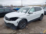 VOLKSWAGEN TIGUAN 2.0T SE 3VV3B7AX0NM161398 photo