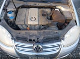 VOLKSWAGEN JETTA 2.5 3VWRG71K37M****** снимка