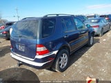 MERCEDES-BENZ ML 430 4JGAB72E0XA****** снимка