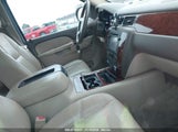 CHEVROLET SUBURBAN 1500 LTZ 1GNSCKE01CR****** снимка