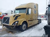 VOLVO VN VNL 4V4NC9EH7BN296659 снимка