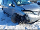 TOYOTA SIENNA XLE/LIMITED 5TDDK3DC1CS****** снимка