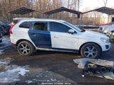 VOLVO XC60 T6/T6 PLATINUM/T6 PREMIER PLUS/T6 R-DESIGN/T6 R-DESIGN PLATINUM/T6 R-DESIGN PREMIER PLUS YV4902DZ1D2****** photo