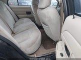 FORD CROWN VICTORIA STANDARD 2FAFP73V27X****** снимка