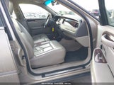 LINCOLN TOWN CAR SIGNATURE LIMITED 2LNBL8CV9BX756092 photo