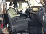 JEEP WRANGLER UNLIMITED SPORT S 4X4 1C4HJXDGXJW317055 fotografie