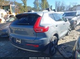 VOLVO XC40 T5 MOMENTUM YV4162UK6L2172887 fotografie