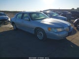 LINCOLN TOWN CAR EXECUTIVE 1LNHM81WX1Y722244 fotografie