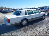 LINCOLN TOWN CAR SIGNATURE/SPINNAKER 1LNLM82W6SY****** снимка