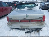 LINCOLN TOWN CAR EXECUTIVE 1LNLM81W9TY****** снимка