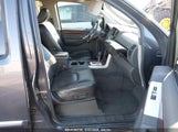 NISSAN PATHFINDER LE V8 5N1BR1NBXAC620574 снимка