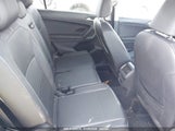 VOLKSWAGEN TIGUAN 2.0T SE/2.0T SEL/2.0T SEL R-LINE/2.0T SEL R-LINE BLACK 3VV2B7AX1KM194398 photo