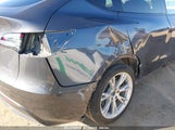 TESLA MODEL Y AWD/LONG RANGE DUAL MOTOR ALL-WHEEL DRIVE 7SAYGAEE5PF964083 fotografie