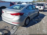 HYUNDAI ELANTRA SE KMHD74LF2HU428835 снимка
