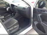 VOLKSWAGEN TIGUAN 2.0T SE/2.0T SEL 3VV2B7AX0JM052767 photo