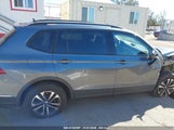 VOLKSWAGEN TIGUAN 2.0T S 3VV1B7AX9NM055507 fotografie