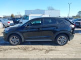 HYUNDAI TUCSON SE PLUS KM8J33A49HU381233 снимка
