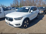 VOLVO XC40 T5 MOMENTUM YV4162UK5N2656620 fotografie
