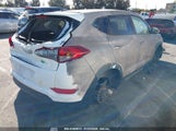 HYUNDAI TUCSON SE KM8J23A47HU559238 снимка